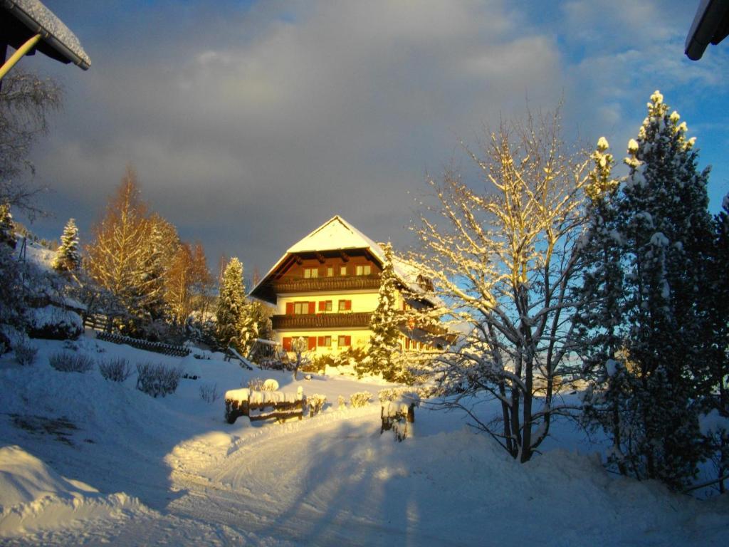 Gaestehaus Bischof Schoeder ภายนอก รูปภาพ